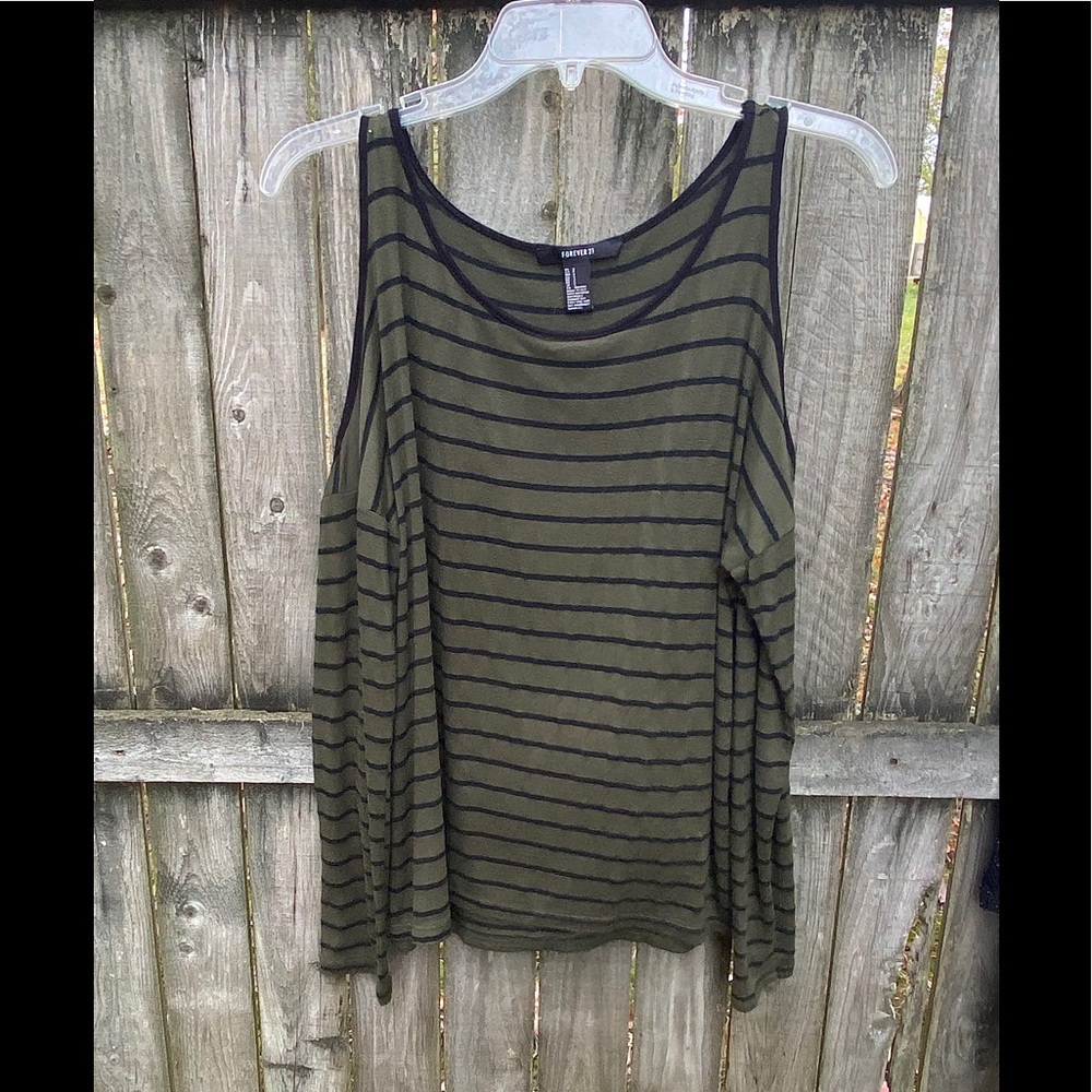 FOREVER21 OPEN SHOULDER LONG SLEEVE